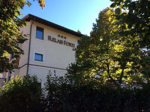 www.relaisforti.it