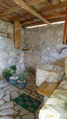 www.tinaoog-beach-resort.com