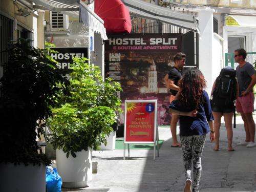 www.hostelinsplit.com