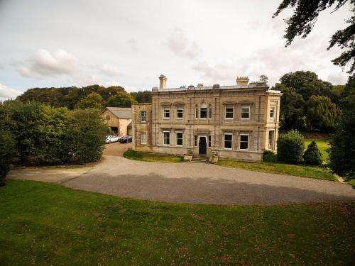 www.cleathamhall.com