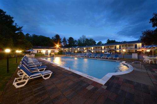 www.saratogaturfandspa.com