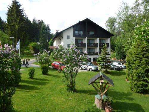 www.pension-amforst.de