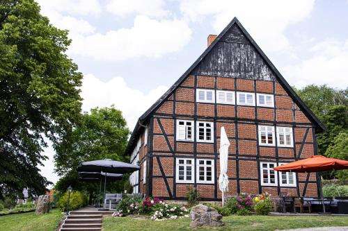 www.weinstubereblaus.de