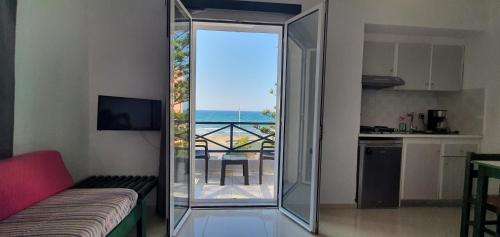 www.stellaapartments.gr