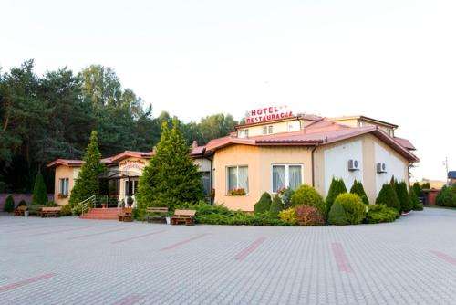 www.zajazdgwiazda.pl