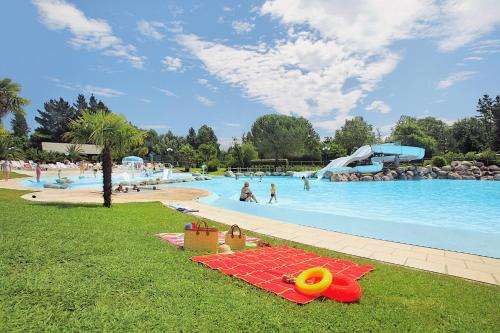 www.camping-le-ruisseau.fr