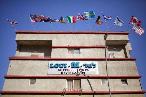 www.louihotels.com