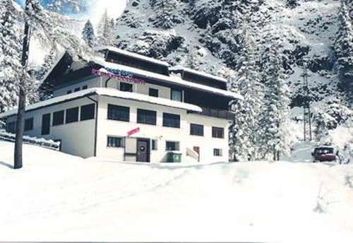 www.hotelmarmolada.com