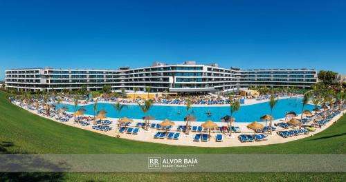 www.hotelalvorbaia.com