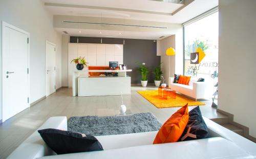 www.onalivingbarcelona.com