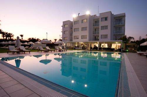 www.frixoshotel.com.cy