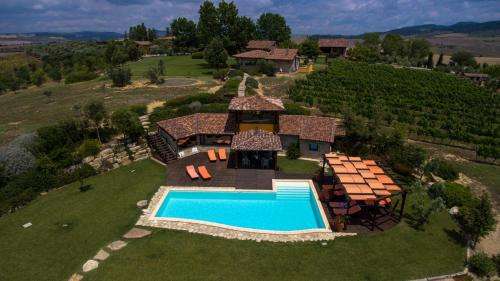 www.poggionebbia.it