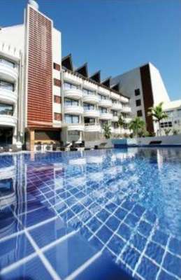www.hoteltahitinui.com