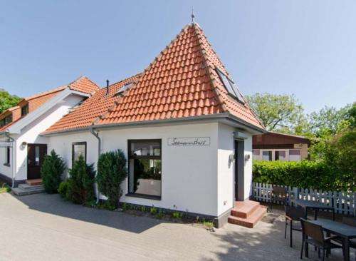 www.seemannshus-hiddensee.de