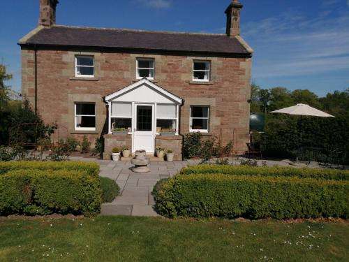 www.luckermillhouse.co.uk