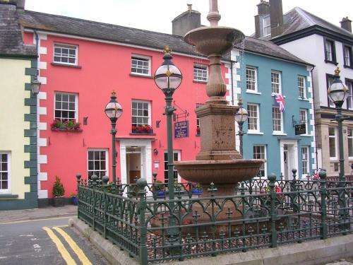www.droversllandovery.co.uk