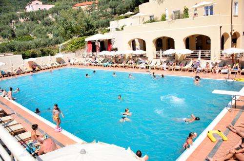 www.ilvillaggiodigiuele.it