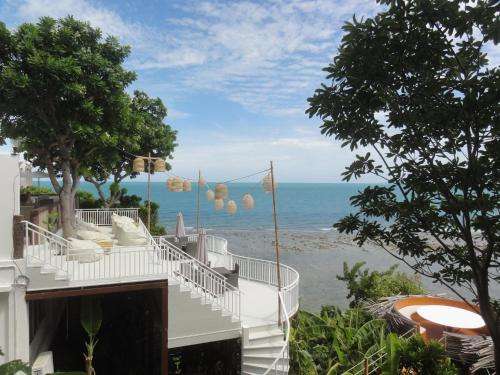 www.highlifebungalow.com