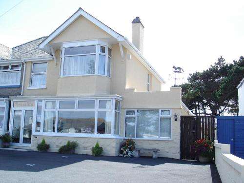 www.pensalda-guesthouse.co.uk