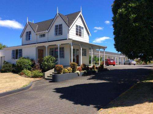 www.kingscourtmotel.co.nz