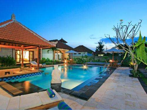 www.jenggalalembongan.com