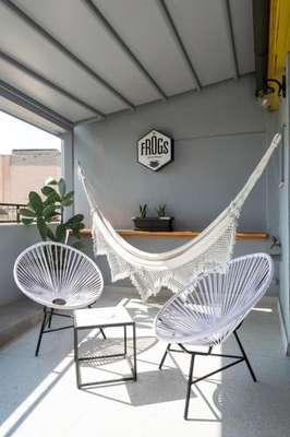www.thefrogsguesthouse.com