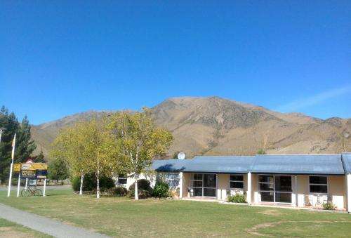 www.ahuririmotels.co.nz