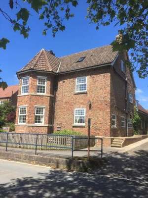 www.harmonyhouseyork.com