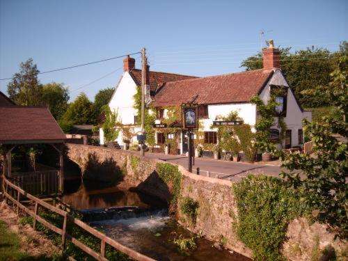 www.exmoorpubs.co.uk