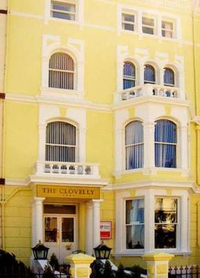 www.theclovellyllandudno.co.uk