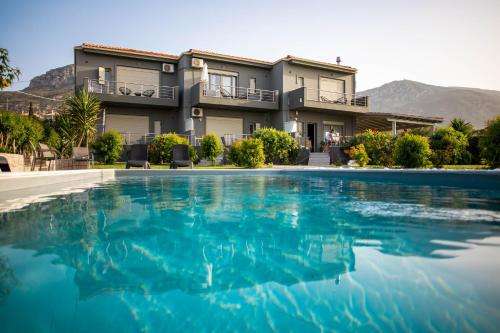 www.isola-apartments.com