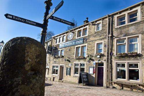 www.fleeceinnhaworth.com