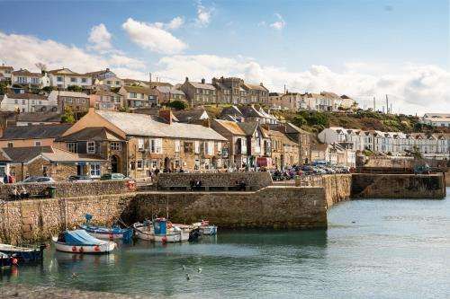 www.harbourinnporthleven.co.uk
