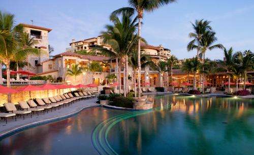 www.haciendacaboresort.com