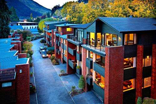 www.stjamesapartments.co.nz