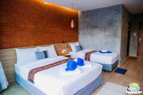 www.seasandsunresort-lanta.com