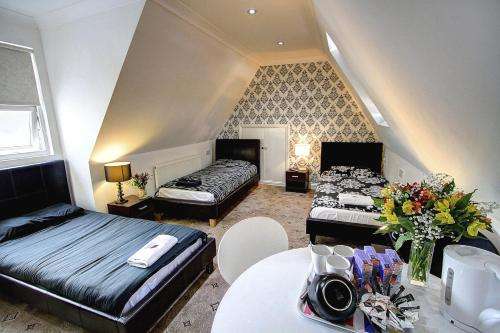 www.beaconsfieldhotel.com