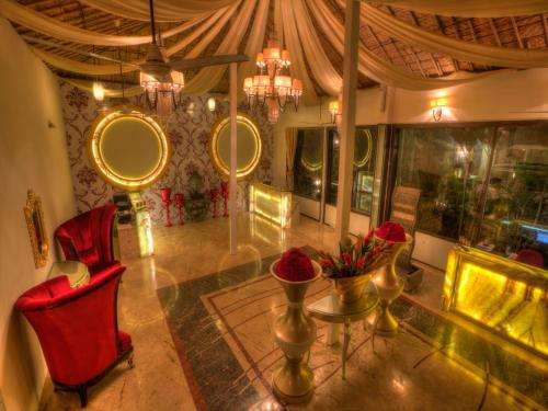 www.estrelahotels.com