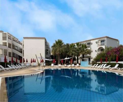 www.amoreaptshotel.com