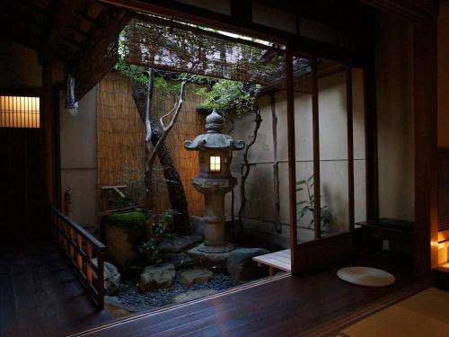 www.kyoto-itoya.com