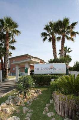 www.residencevillaggiodelsole.it