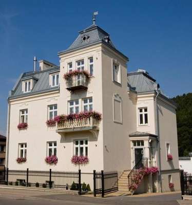 www.villaneve.pl
