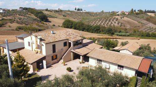 www.agriturismolarustica.com