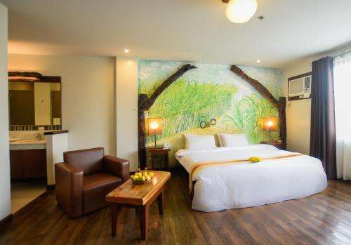 www.naturesvillageresort.com