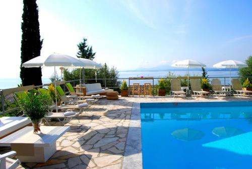 www.captaincorfu.gr