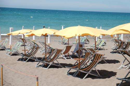 www.campingcasadicaccia.com