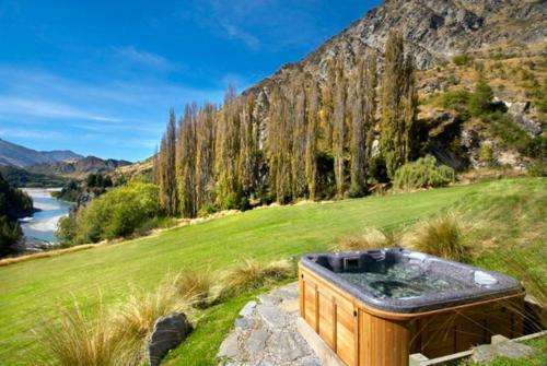 www.thecanyonslodge.com