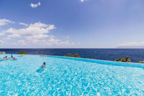 www.calampisoresort.it