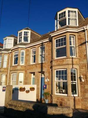 www.tregony.com