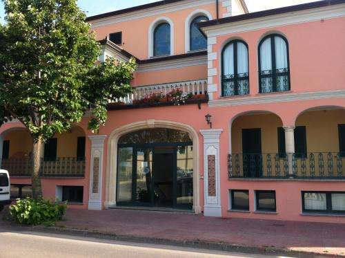www.residencemarinapalace.it